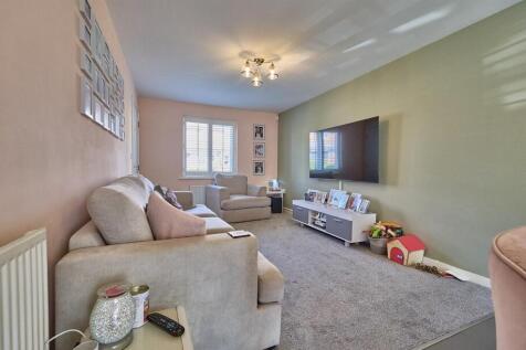 LOUNGE DINING ROOM