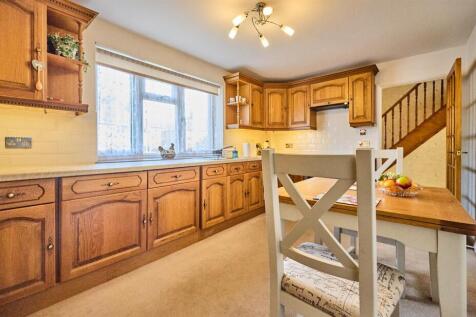 Front Fitted Dining/Kitchen