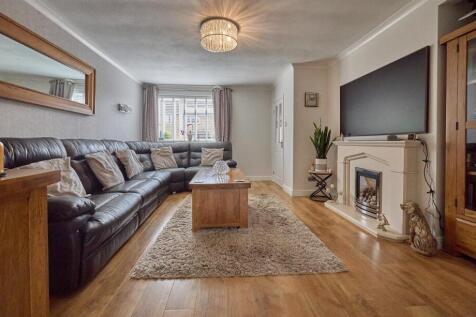 Front Lounge