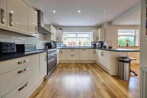 Breakfast Kitchen Area