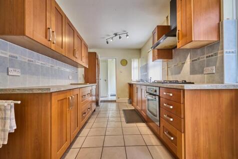 KITCHEN TO REAR