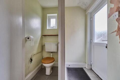 SEPARATE WC