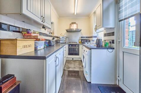 Rear Fitted Kitchen