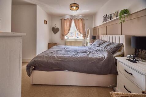 FRONT BEDROOM ONE