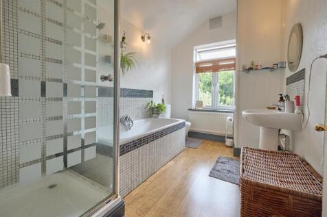 Rear Refitted Bathroom