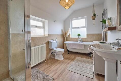 Rear Refitted Bathroom