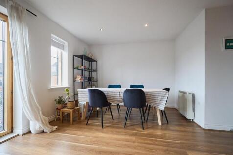 Through Lounge/Diner