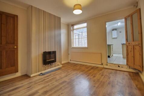 REAR DINING ROOM