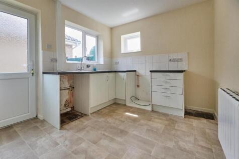 Breakfast Kitchen to front