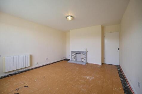 Front Lounge/ Dining Room