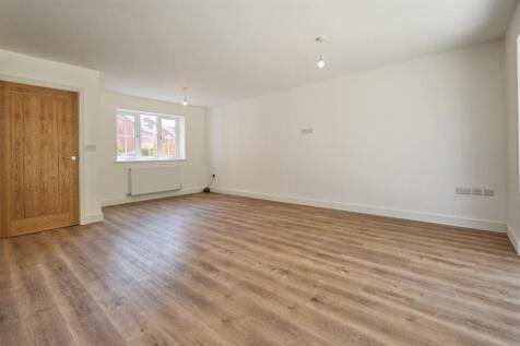 Living/Dining Area
