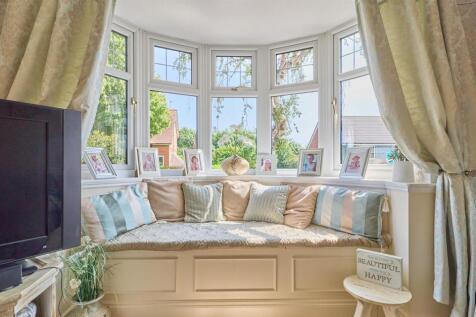 Front Lounge