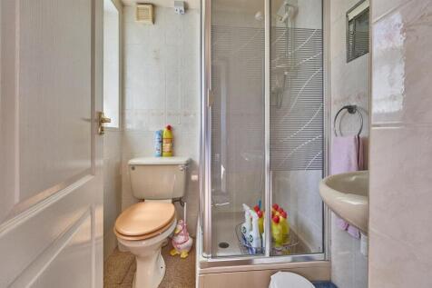 Rear Shower Room