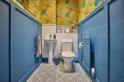 Separate WC