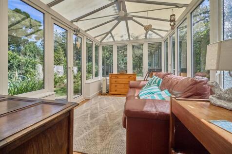 UPVC SUDG Conservatory to rear