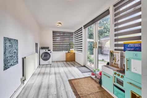 FAMILY ROOM TO REAR
