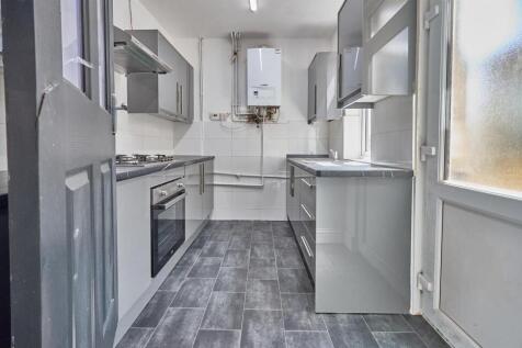 REFITTED KITCHEN TO REAR