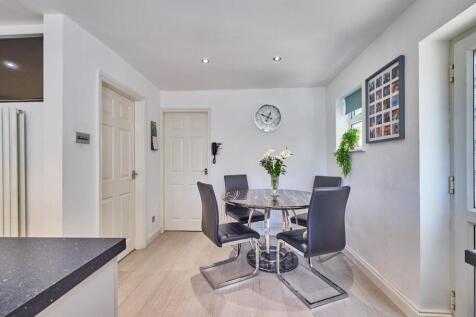 Bearsden Crescent 14.jpg
