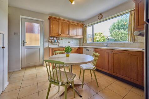 KITCHEN DINING ROOM TO REAR