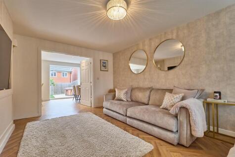 Lounge to Front