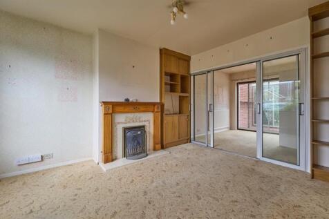 Lounge to Front