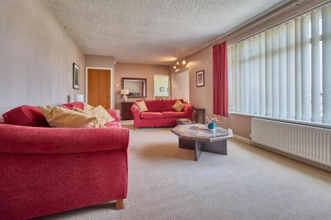 Lounge to Front