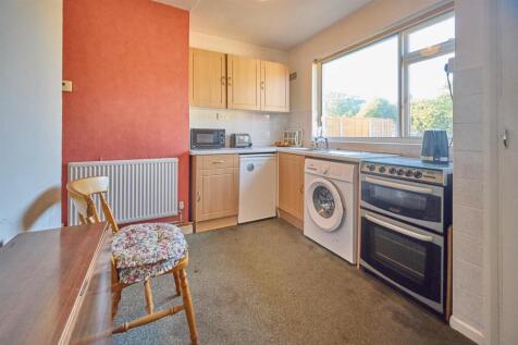 Breakfast/Kitchen to Rear