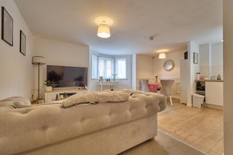 OPEN PLAN LIVING DINING KITCHEN
