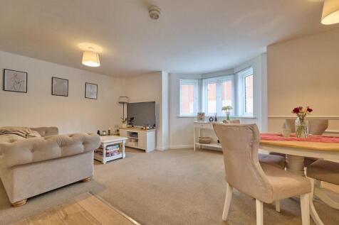 OPEN PLAN LIVING DINING KITCHEN