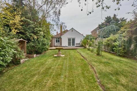 59 Lychgate Lane BB 16.jpg