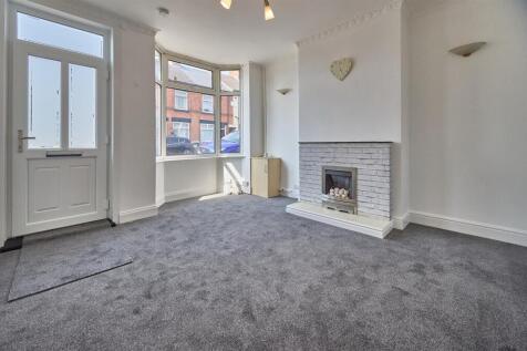 Lounge to Front