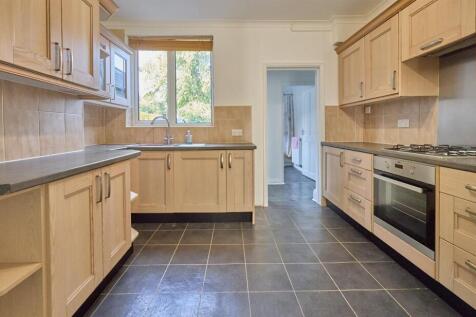 Fitted Dining/Kitchen to Rear
