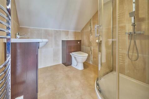 Refitted En-Suite Shower Room