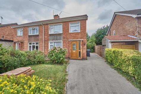 104 Featherston Drive BB 10.jpg