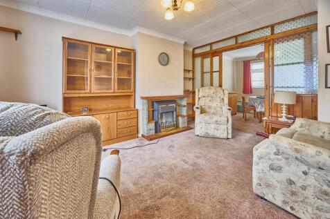 Lounge to Front