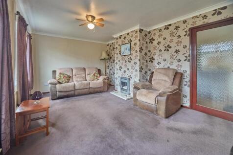 Lounge to Front