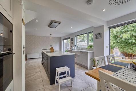 8 Borrowdale Close ES 8.jpg