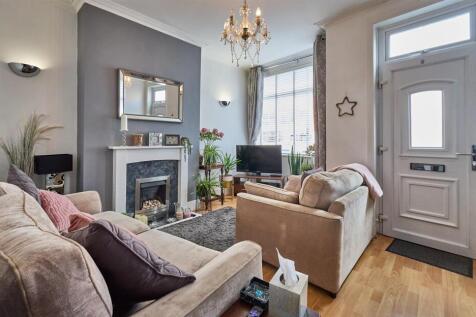 Lounge to Front