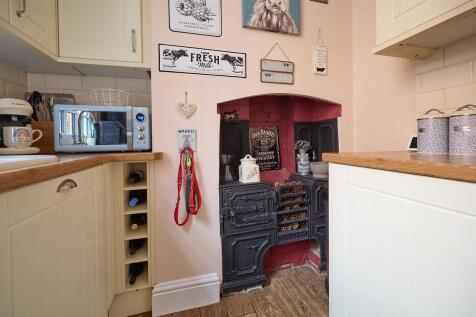 Kitchen to Rear