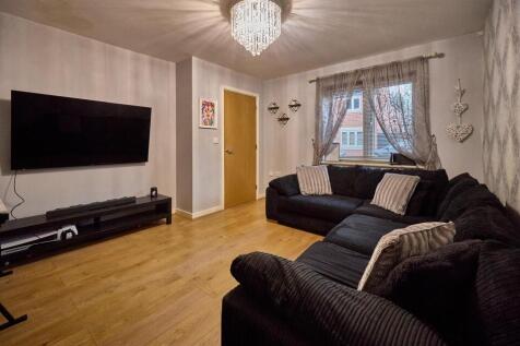 Lounge to Front