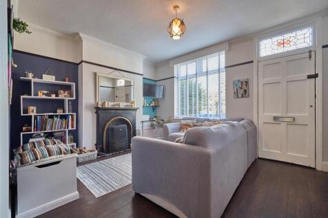 Lounge to Front