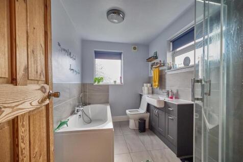 Refitted Family Bathroom