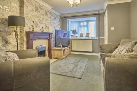 Lounge to Front