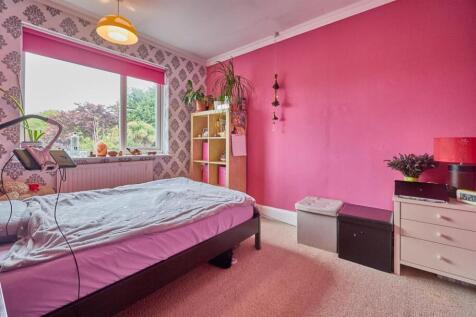 Bedroom 3 to rear