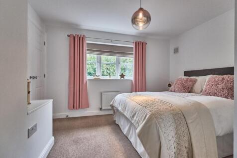 Front bedroom Two