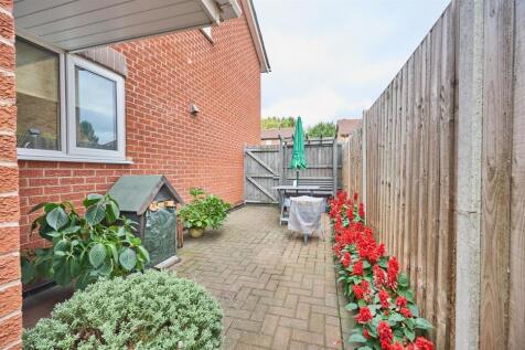 Cadle Close 11.jpg