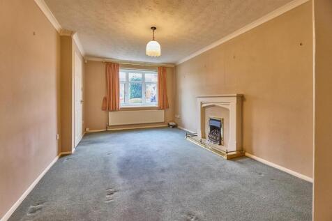 Lounge to Front