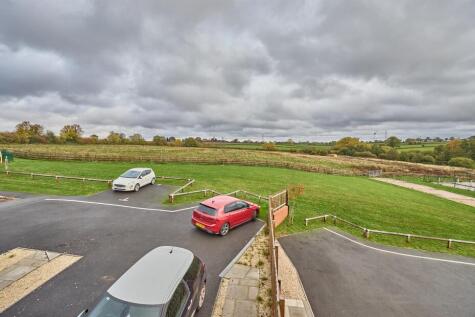 Waterfall Close Barlestone 3.jpg
