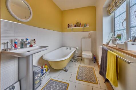 Refitted Bathroom to Rear