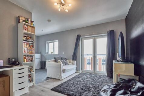 Open plan living/dining/kitchen